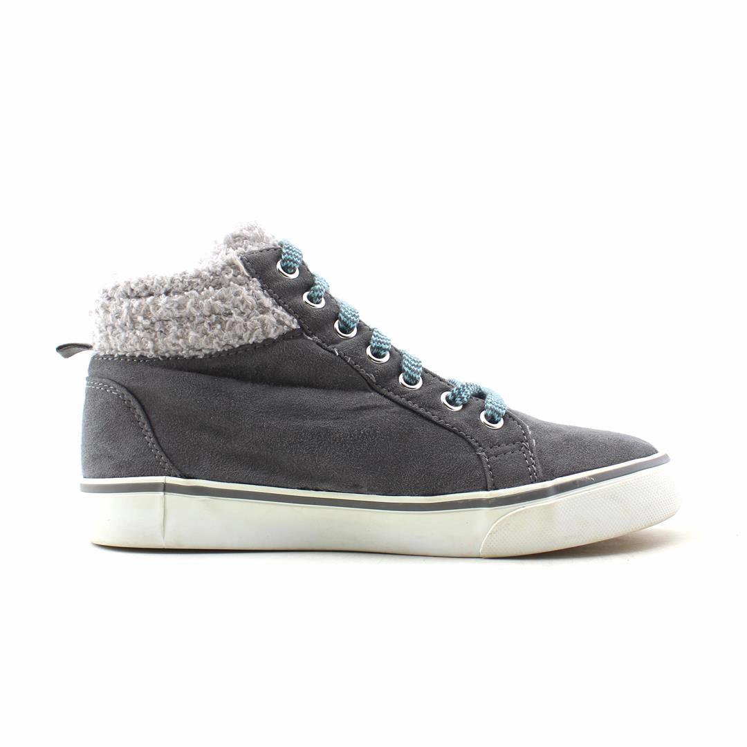OLD NAVY . everyday Old Navy footwear looks