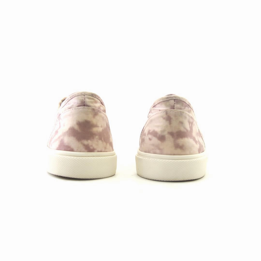 OLD NAVY . everyday Old Navy footwear looks