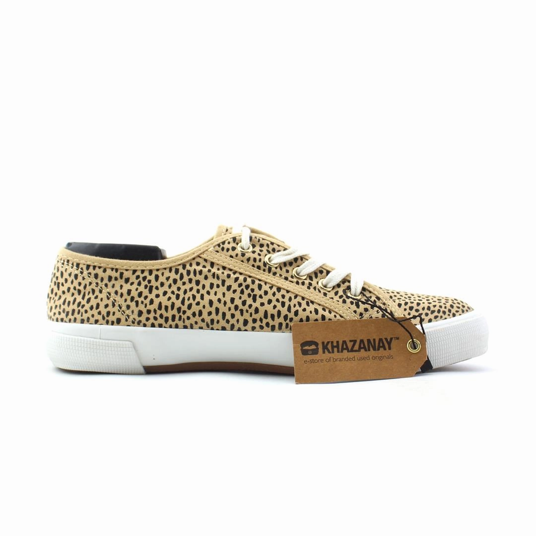 OLD NAVY . everyday Old Navy footwear looks