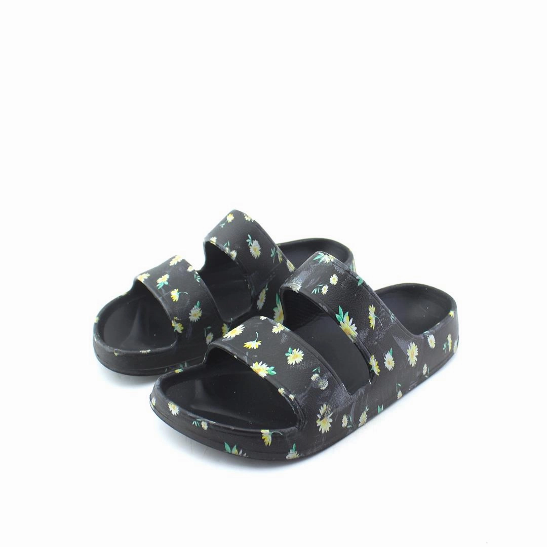 OLD NAVY . Old Navy everyday footwear styles