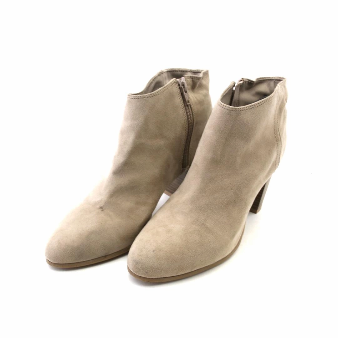 OLD NAVY . everyday Old Navy footwear looks