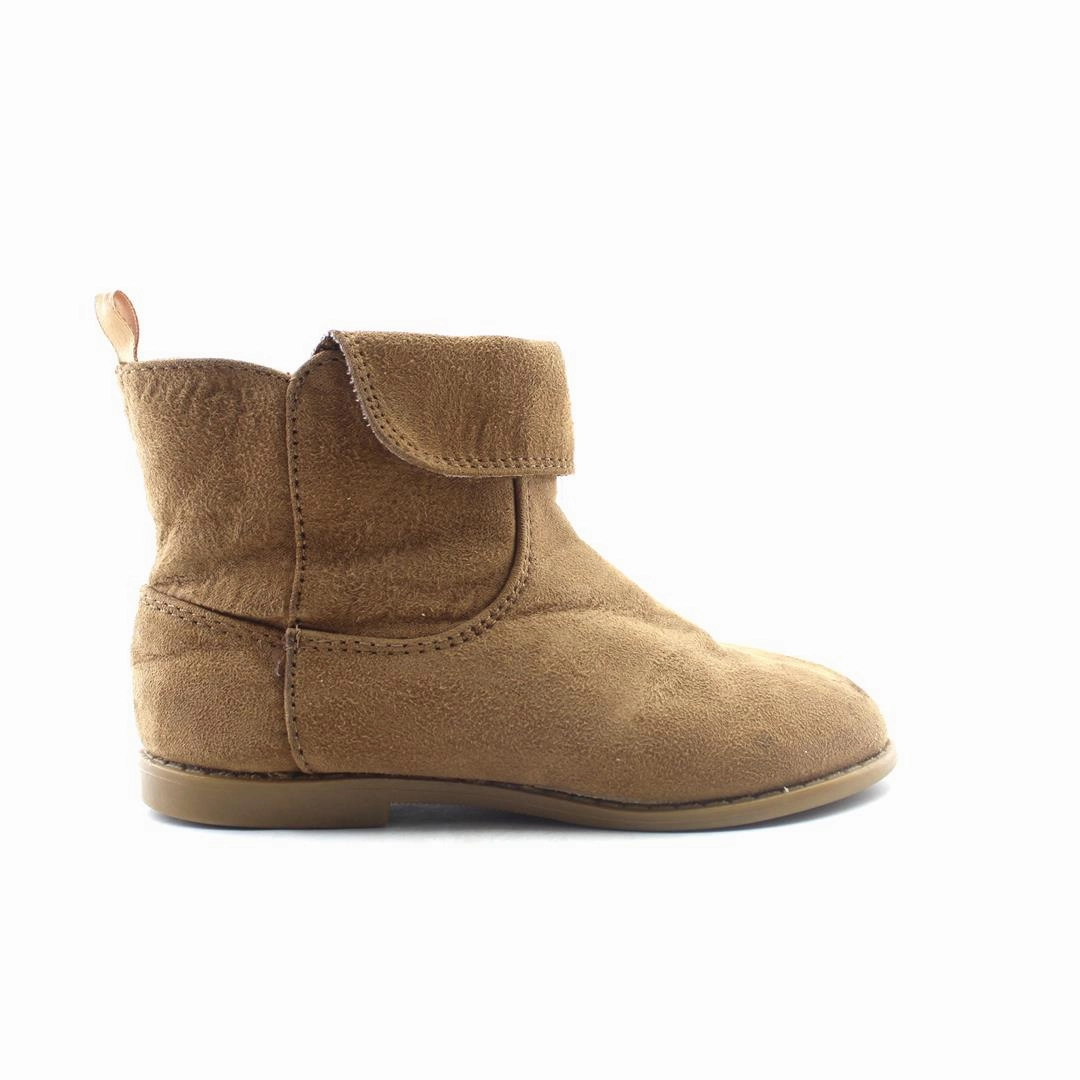 OLD NAVY . everyday Old Navy footwear looks