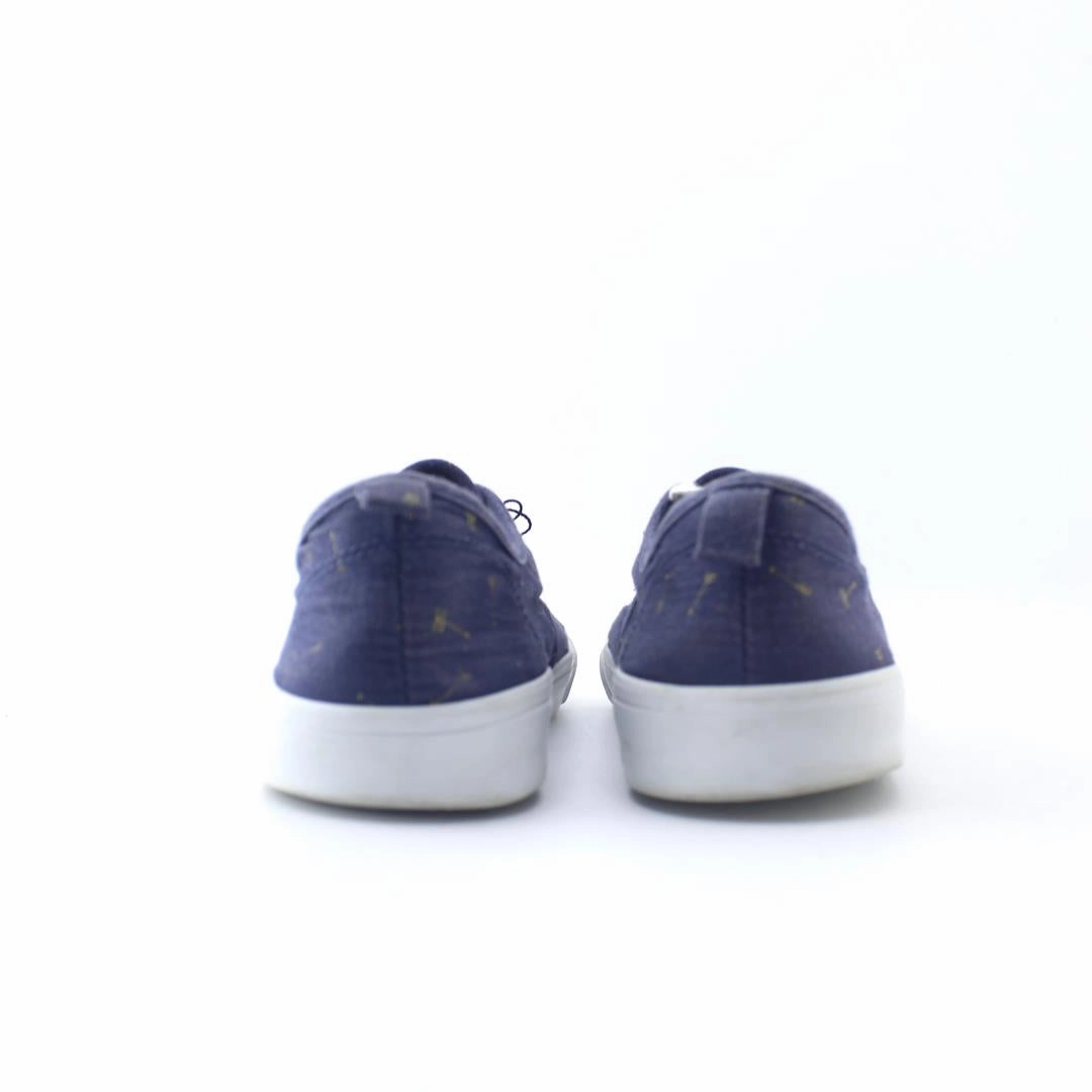 OLD NAVY . Old Navy casual shoe styles