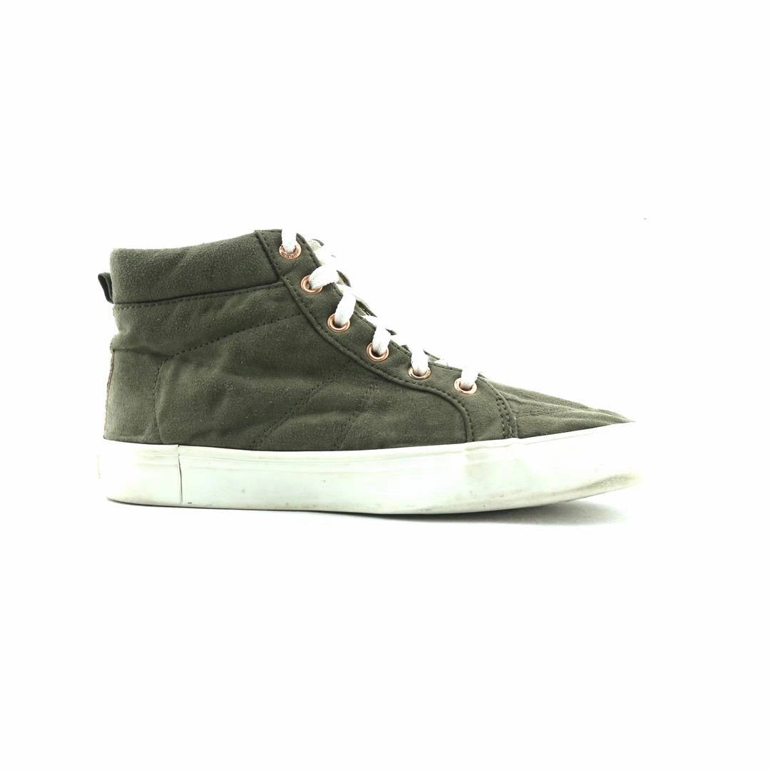 OLD NAVY . Old Navy casual shoe styles