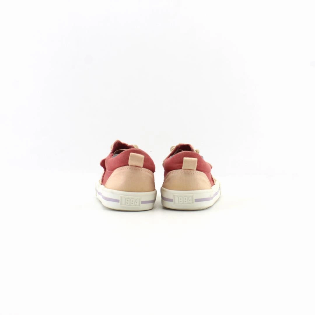 OLD NAVY . Old Navy casual shoe styles