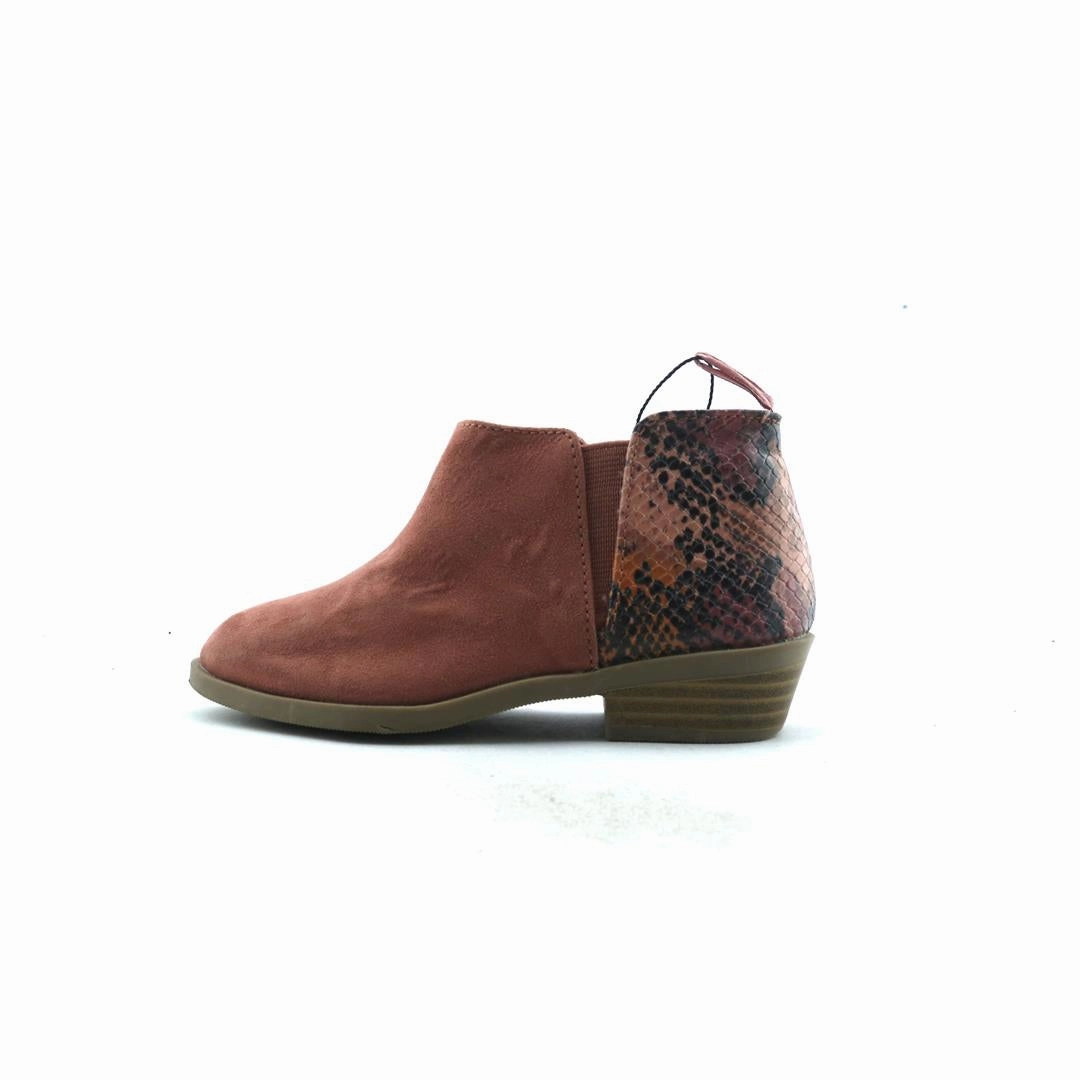 OLD NAVY . Old Navy casual shoe styles