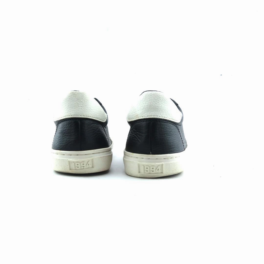 OLD NAVY . Old Navy casual shoe styles