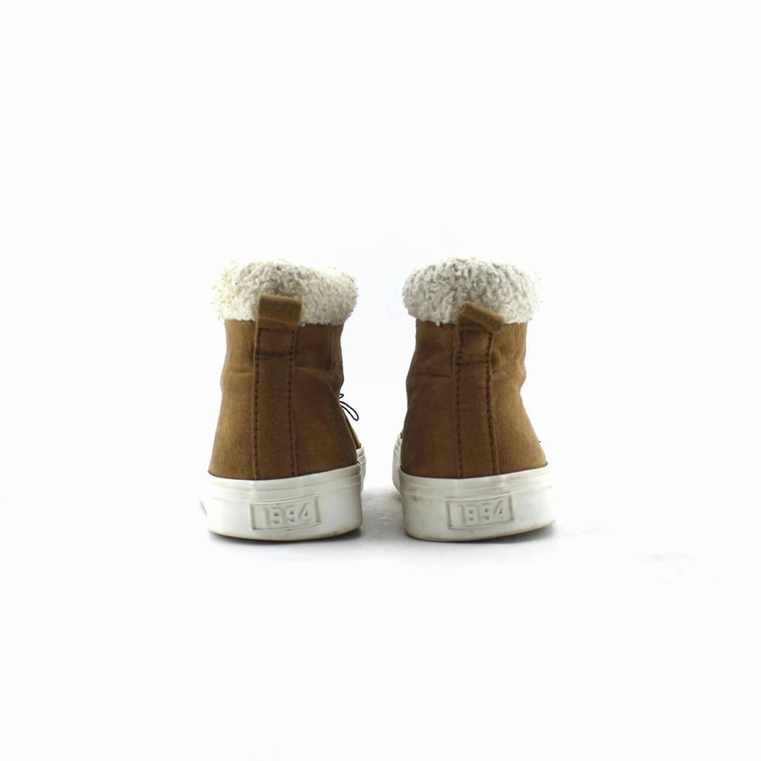 OLD NAVY . Old Navy casual shoe styles