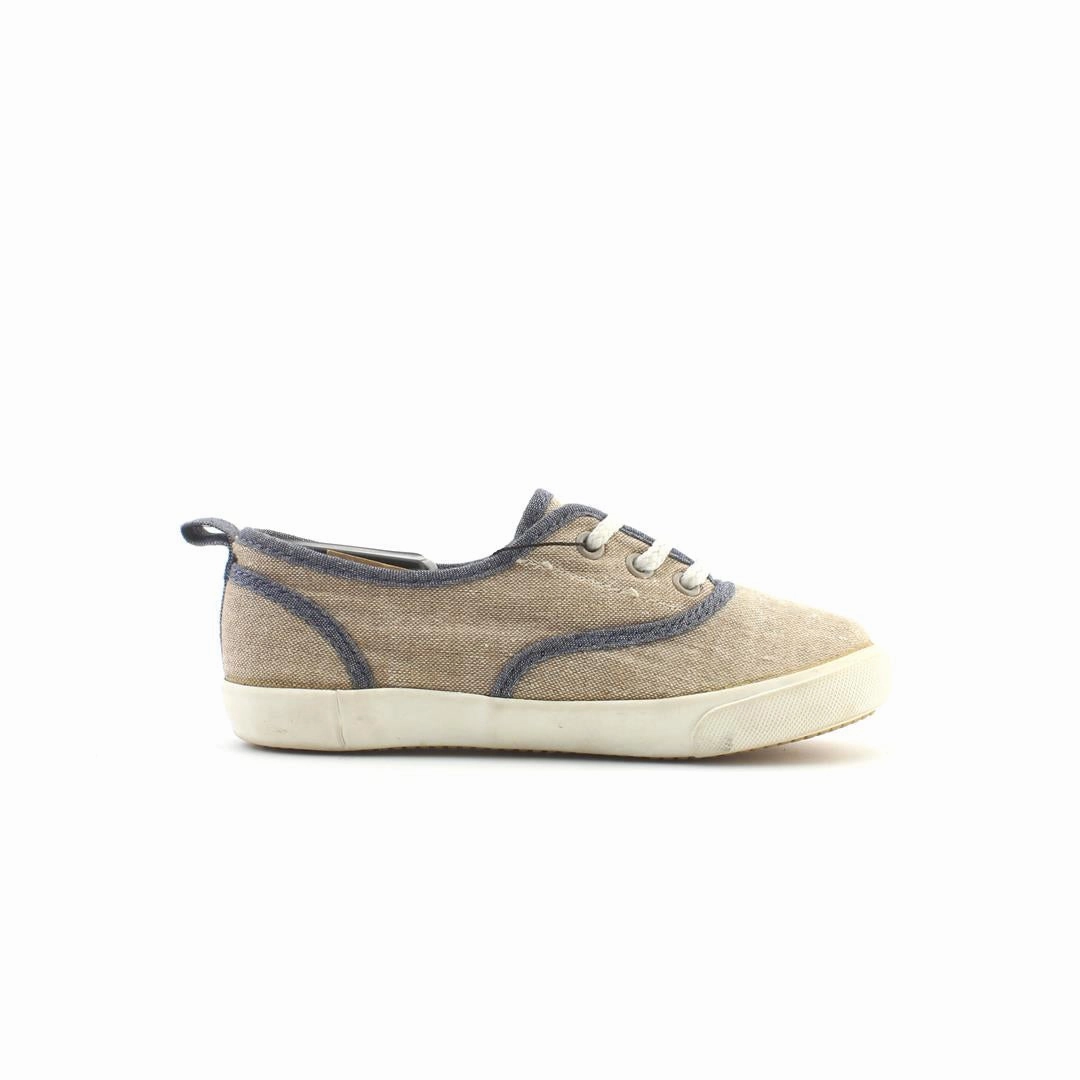 OLD NAVY . Old Navy casual shoe styles