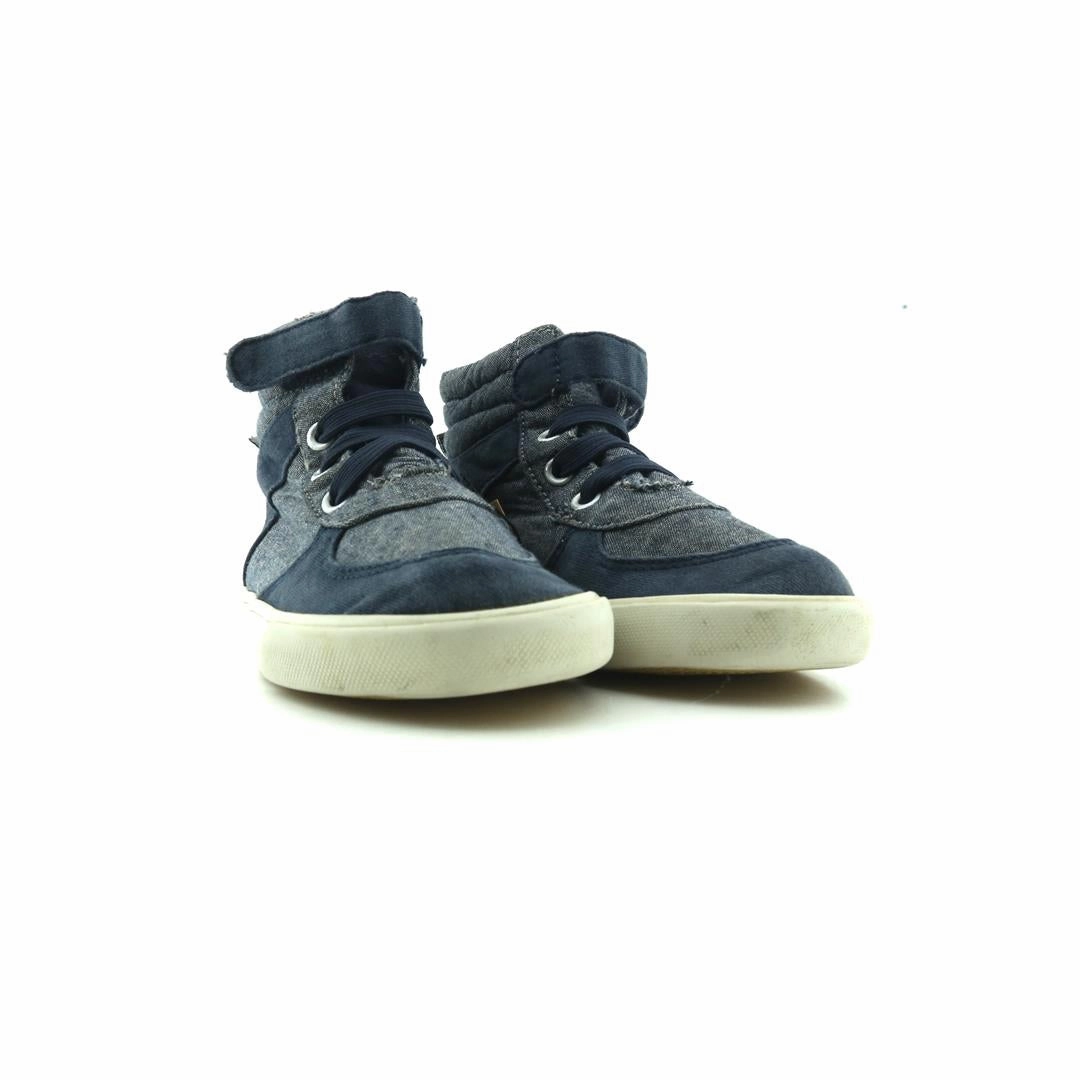 OLD NAVY . Old Navy casual shoe styles