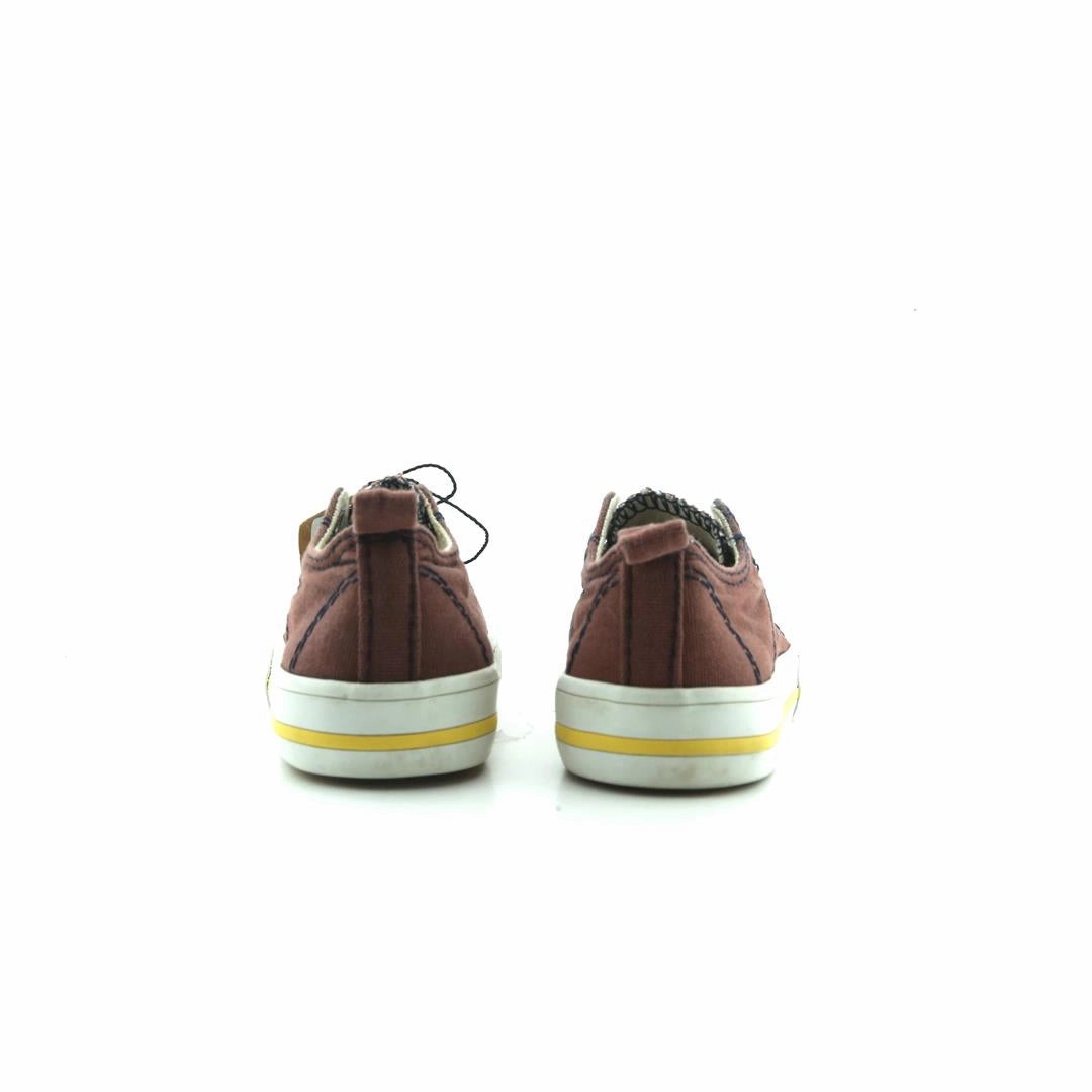 OLD NAVY . Old Navy casual shoe styles