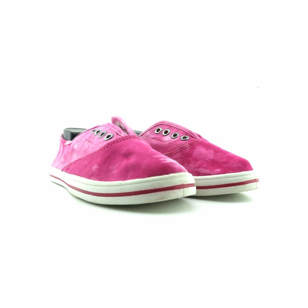 OLD NAVY . Old Navy casual shoe styles
