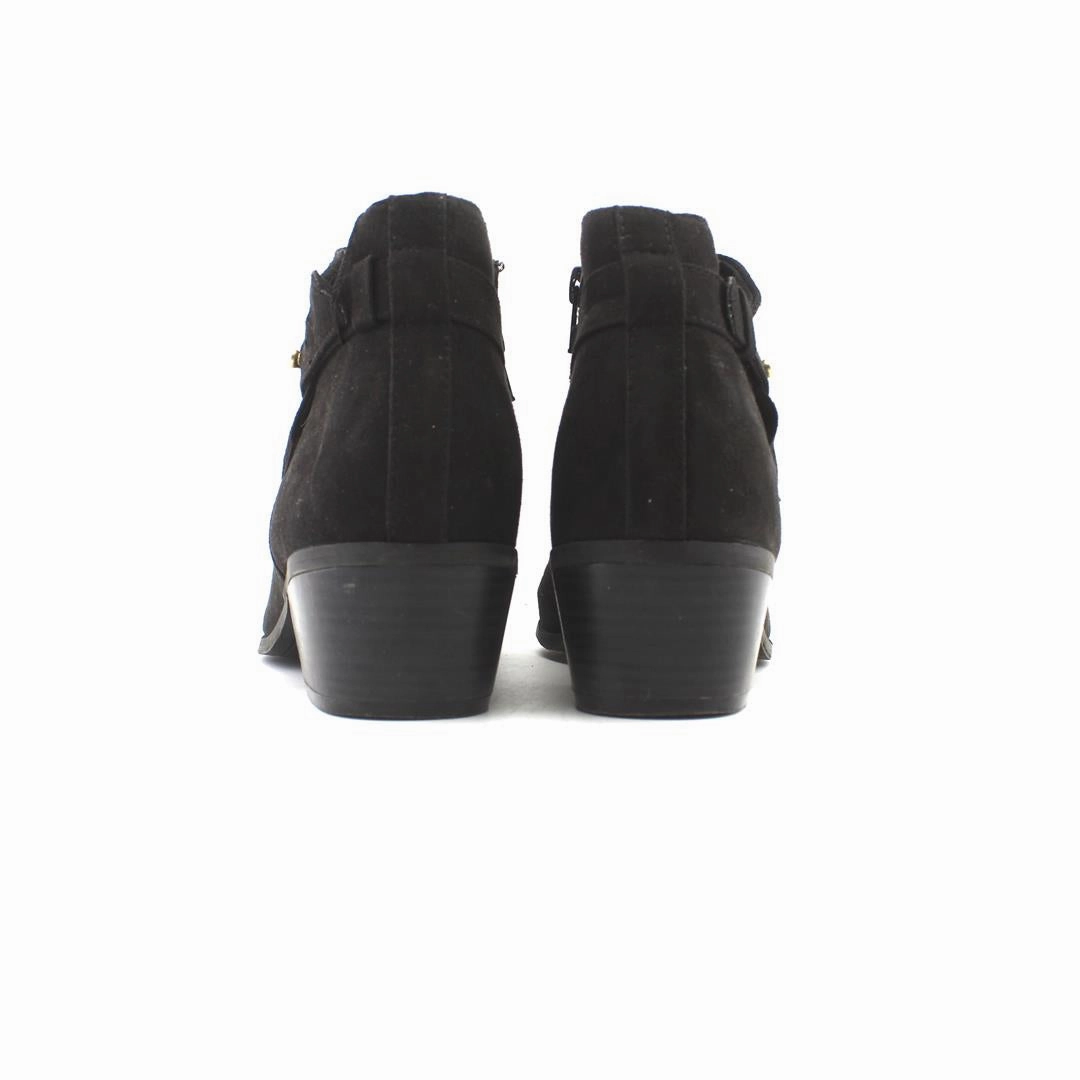 OLD NAVY . Old Navy casual shoe styles