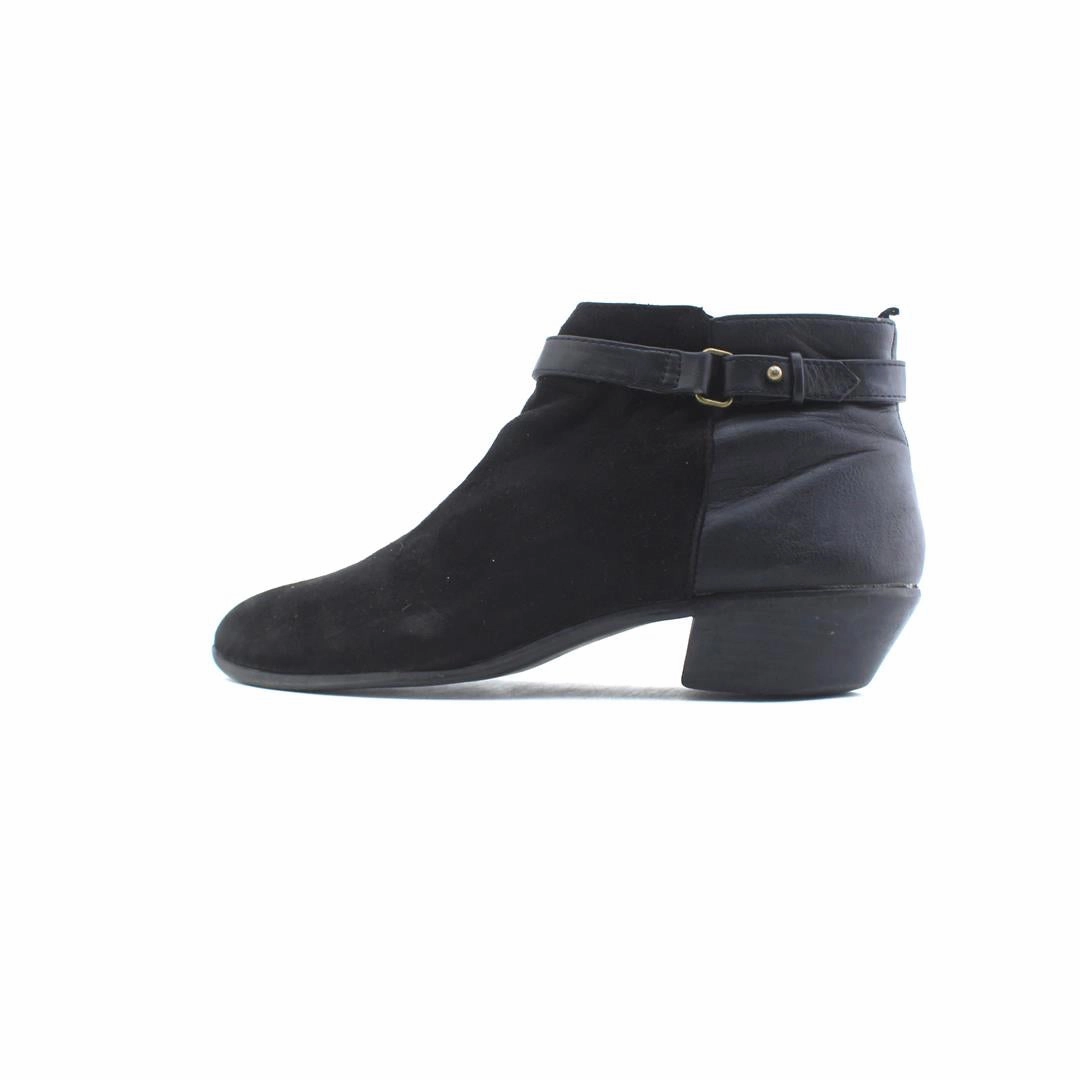 OLD NAVY . Old Navy affordable casual shoes