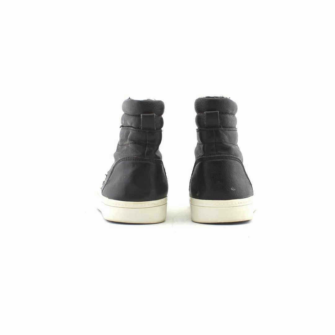 OLD NAVY . Old Navy casual shoe styles