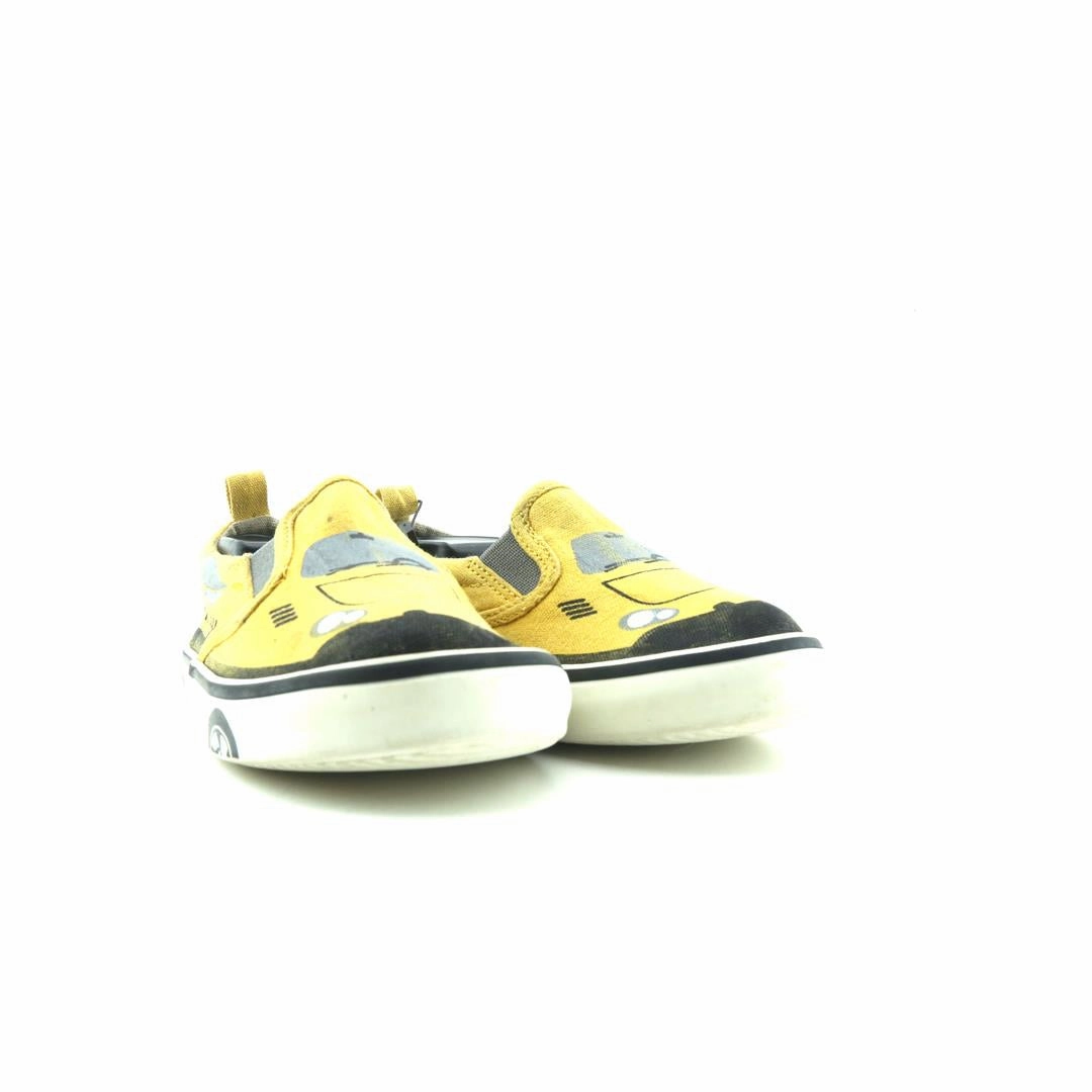 OLD NAVY . Old Navy casual shoe styles