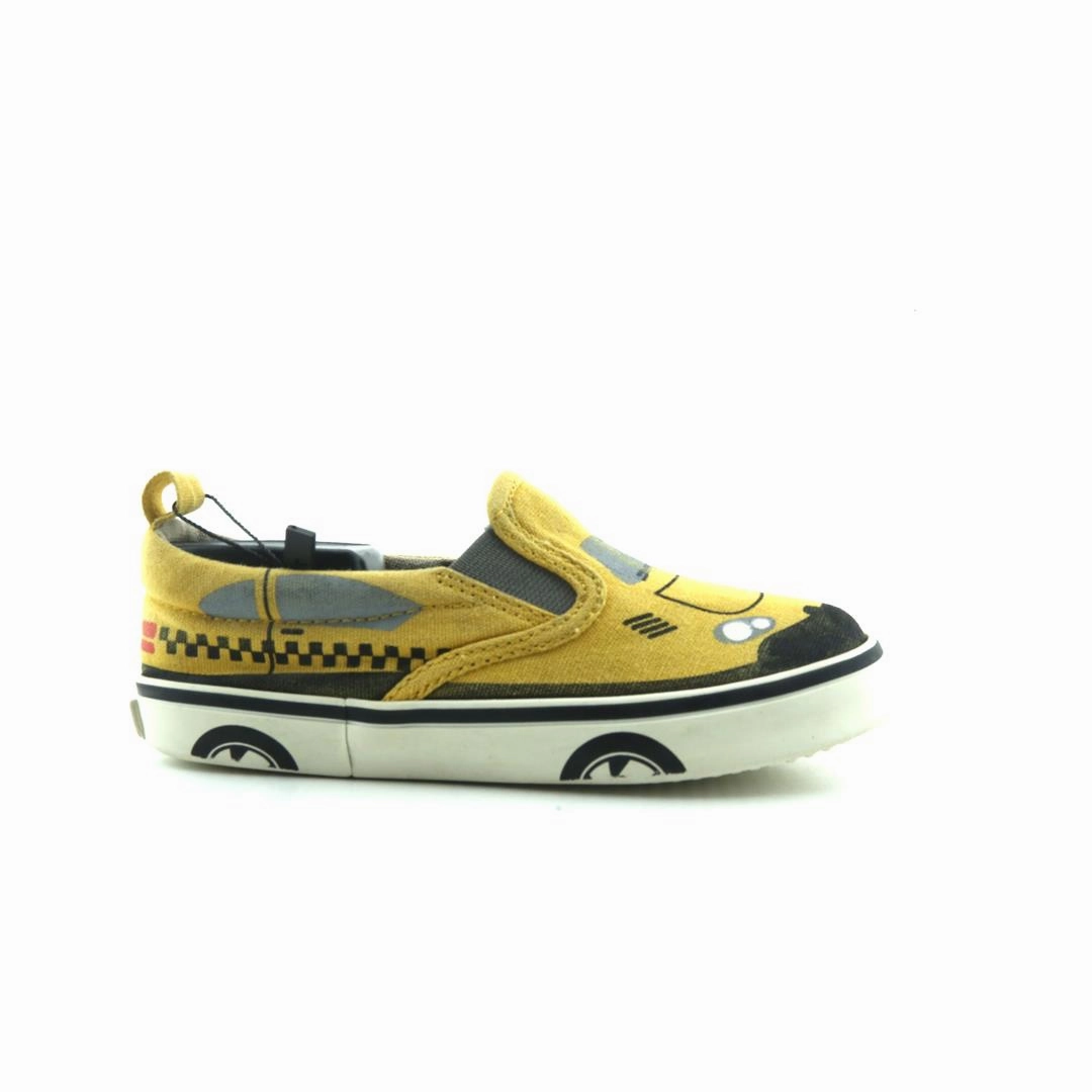 OLD NAVY . Old Navy casual shoe styles
