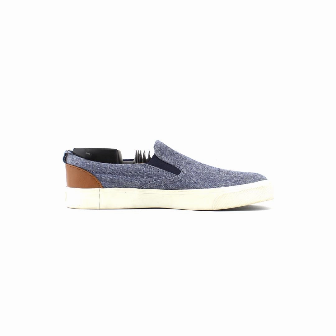 OLD NAVY . Old Navy casual shoe styles