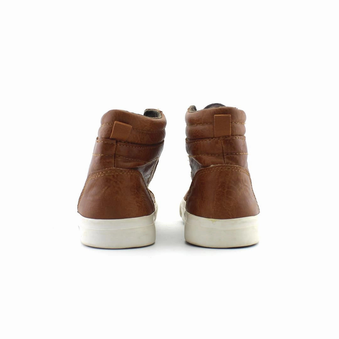 OLD NAVY . Old Navy casual shoe styles