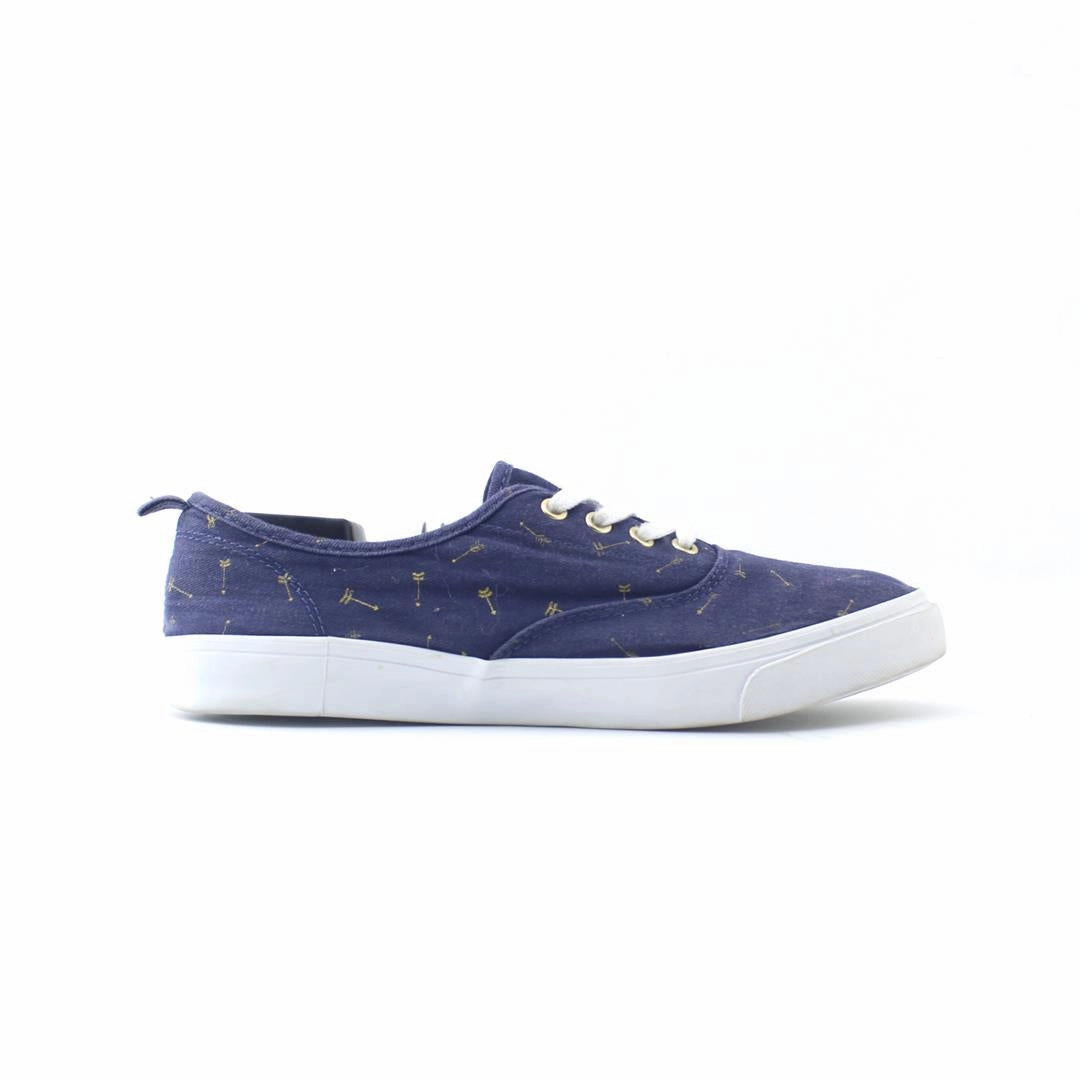 OLD NAVY . Old Navy casual shoe styles