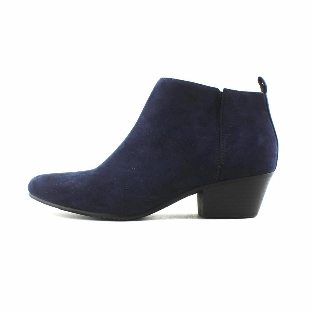 OLD NAVY . Old Navy trendy shoe designs
