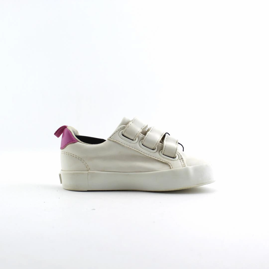 OLD NAVY . Old Navy shoe design snapshots