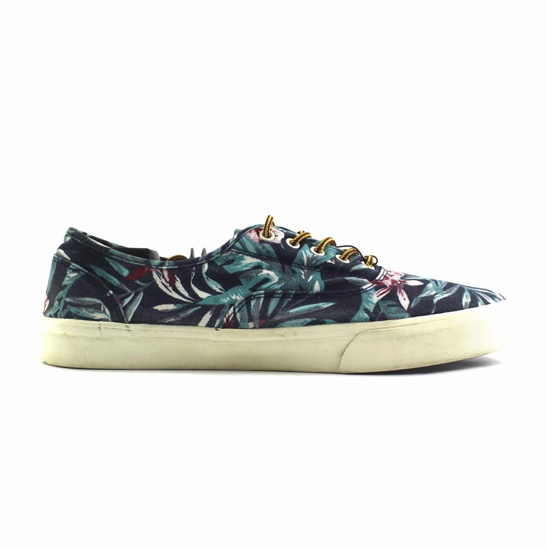 OLD NAVY . Old Navy shoe design snapshots