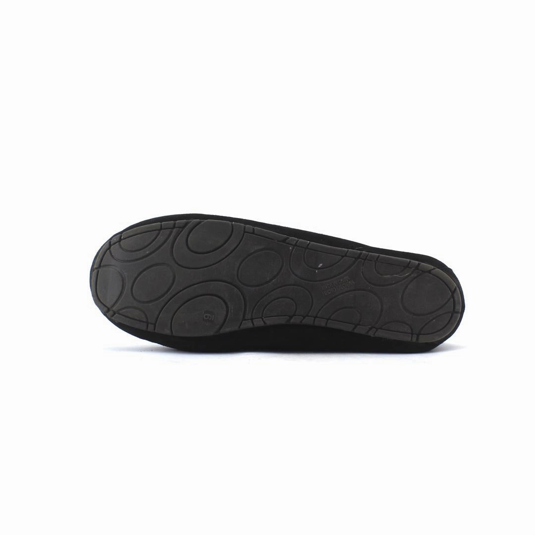 OLD NAVY . Old Navy shoe design snapshots