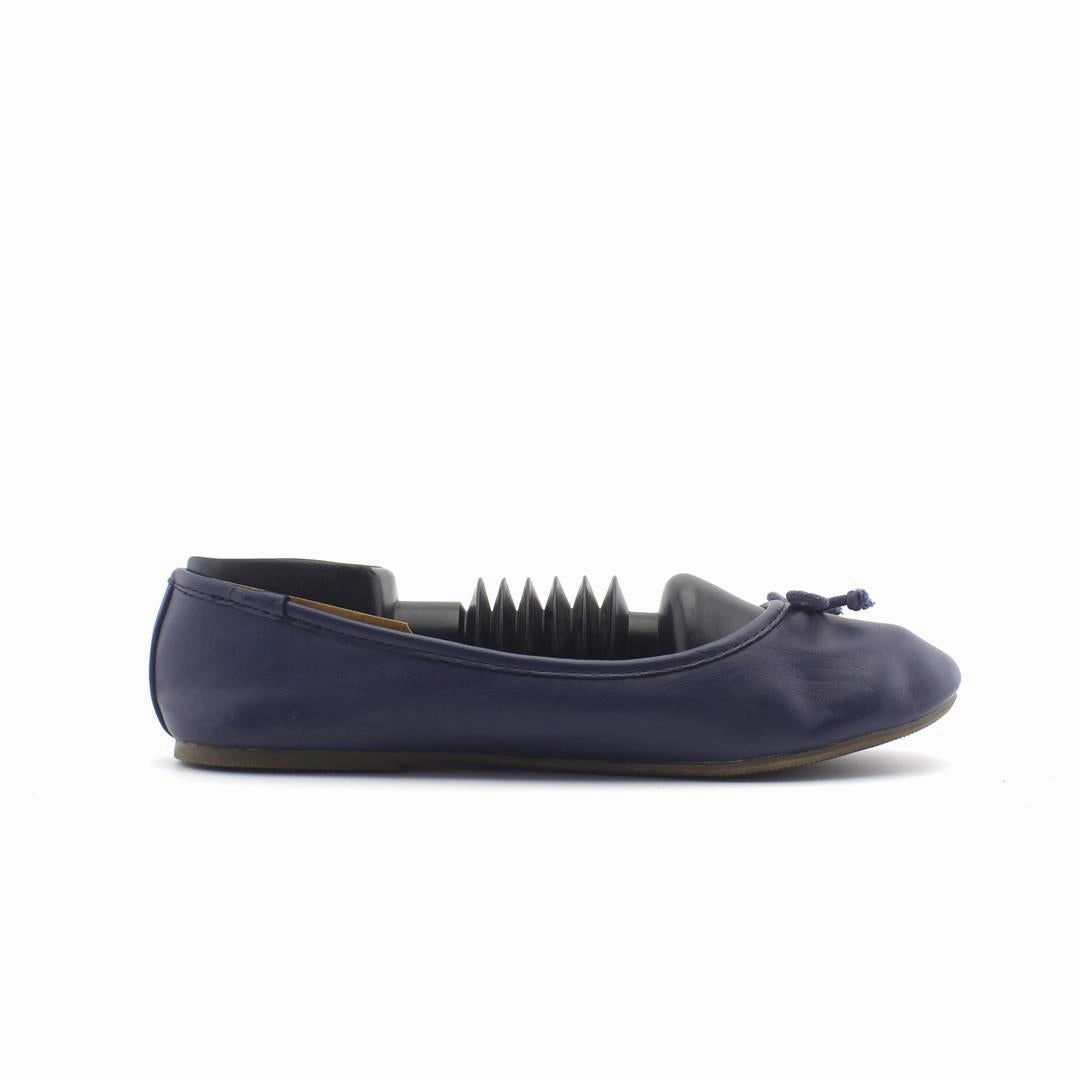 OLD NAVY . Old Navy shoe design snapshots