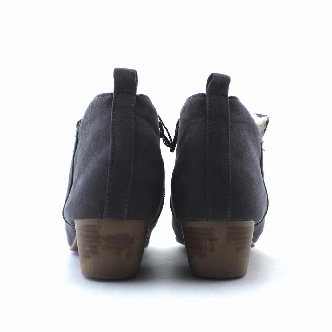 OLD NAVY . Old Navy shoe design snapshots