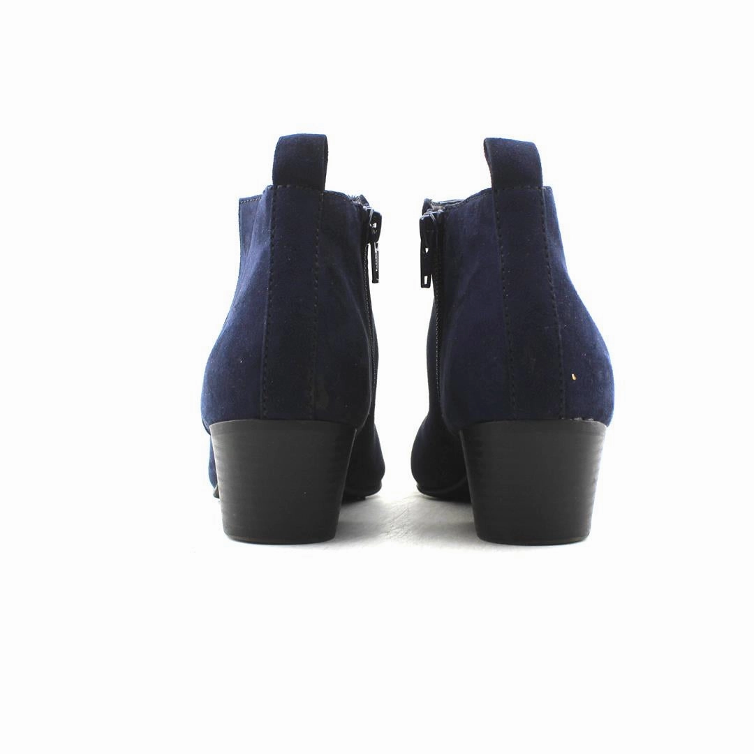 OLD NAVY . Old Navy shoe design snapshots