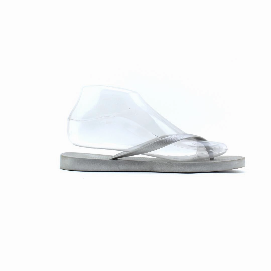 OLD NAVY . Old Navy shoe design snapshots