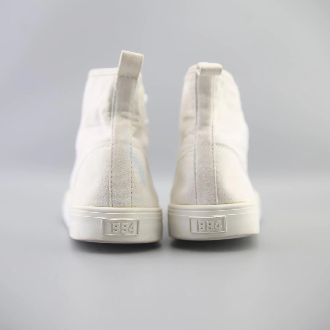 OLD NAVY . Old Navy shoe design snapshots