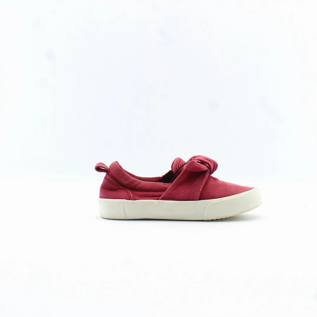 OLD NAVY . Old Navy shoe design snapshots