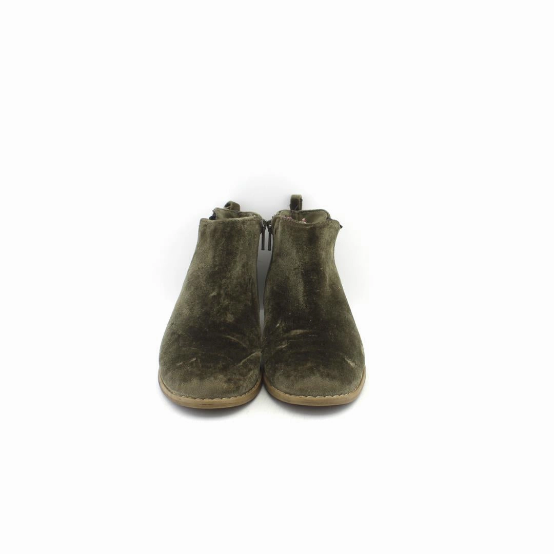 OLD NAVY . Old Navy shoe design snapshots