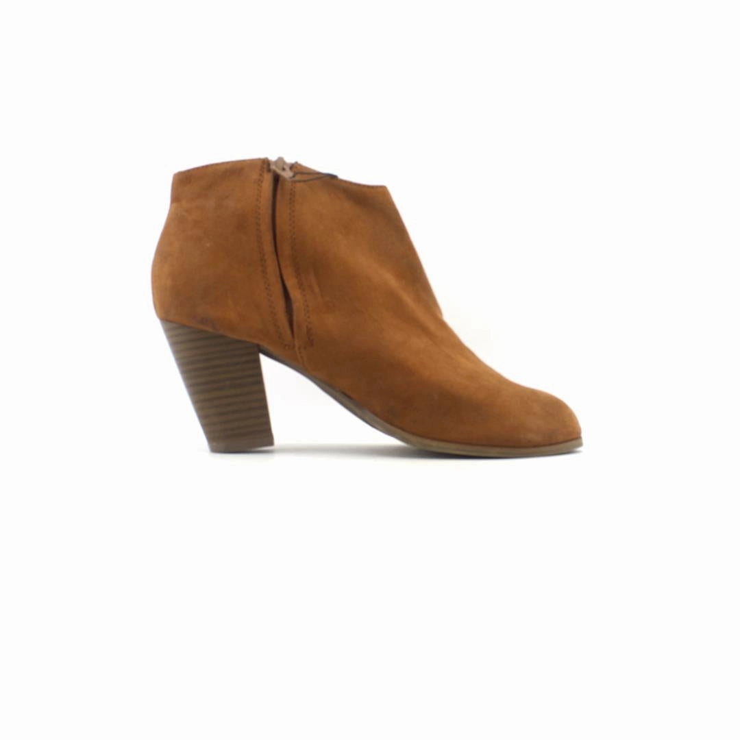 OLD NAVY . Old Navy shoe design snapshots