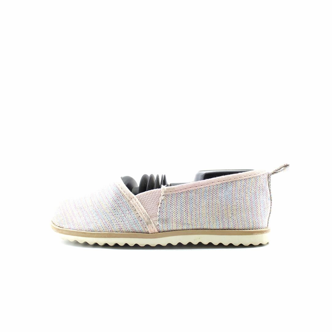 OLD NAVY . Old Navy trendy shoe designs