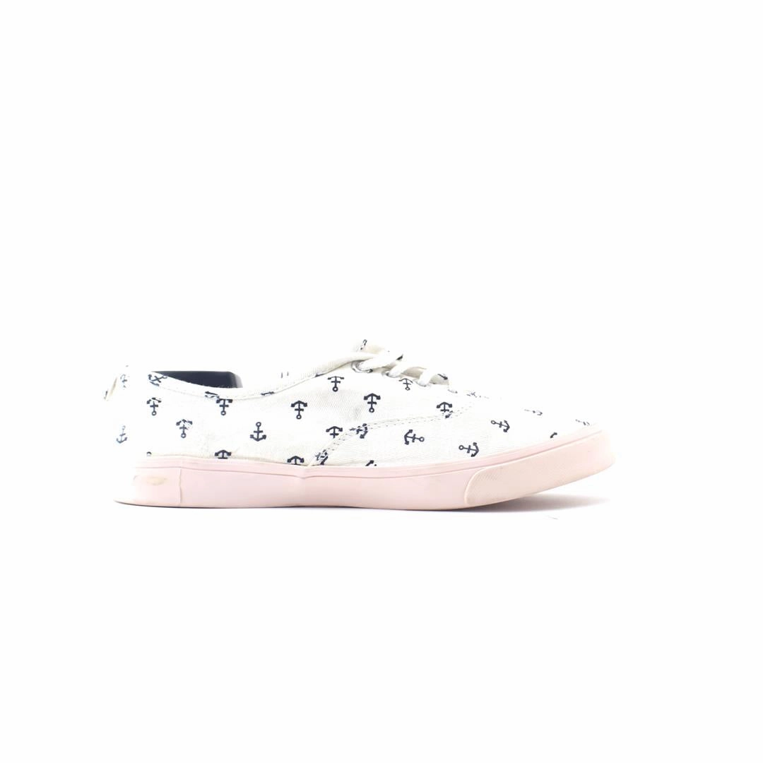 OLD NAVY . Old Navy shoe design snapshots