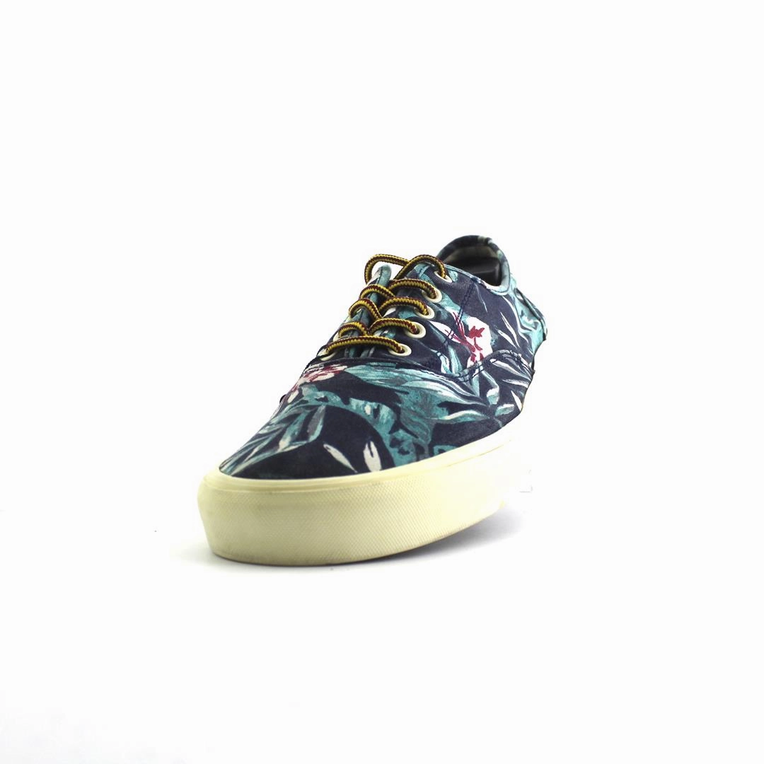 OLD NAVY . Old Navy shoe design snapshots