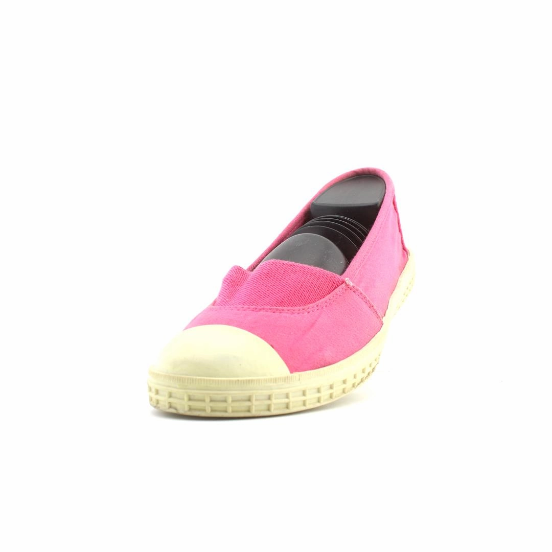 OLD NAVY . Old Navy shoe design snapshots