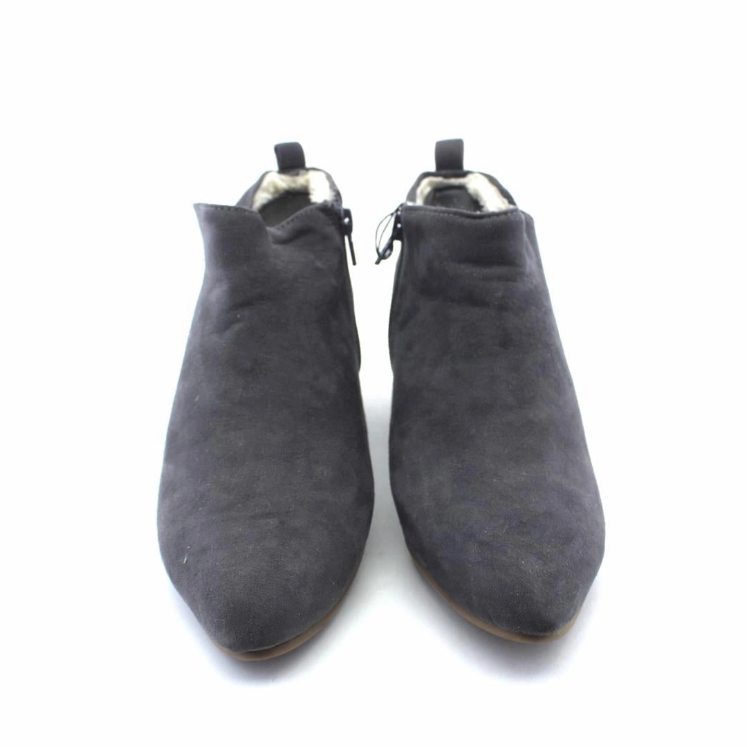 OLD NAVY . Old Navy shoe design snapshots