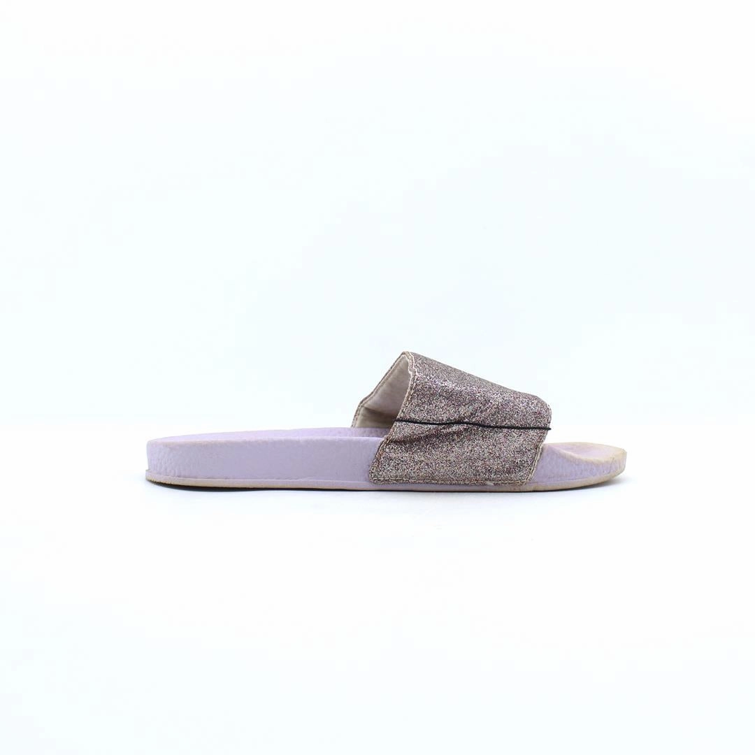 OLD NAVY . Old Navy shoe design snapshots