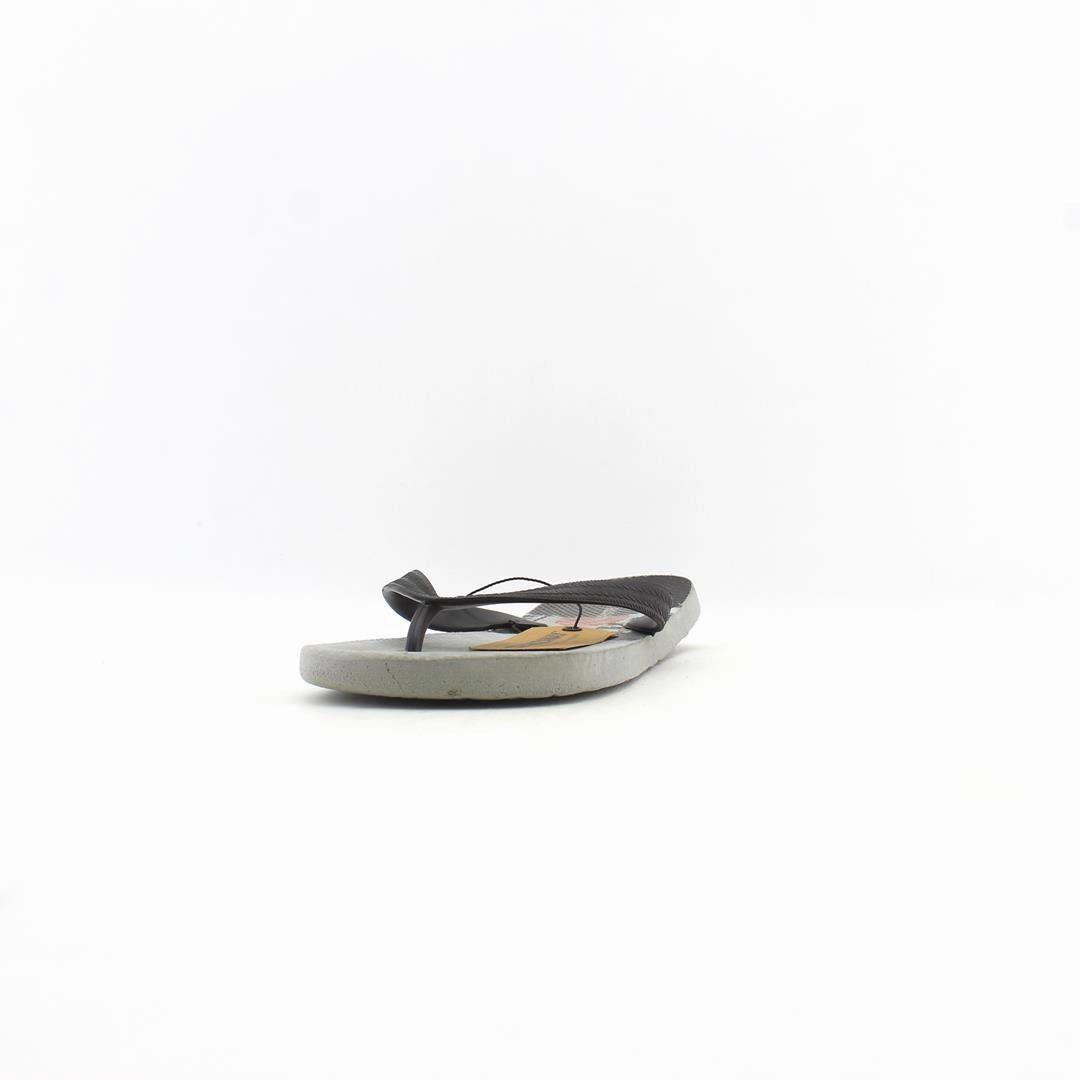 OLD NAVY . Old Navy shoe design snapshots