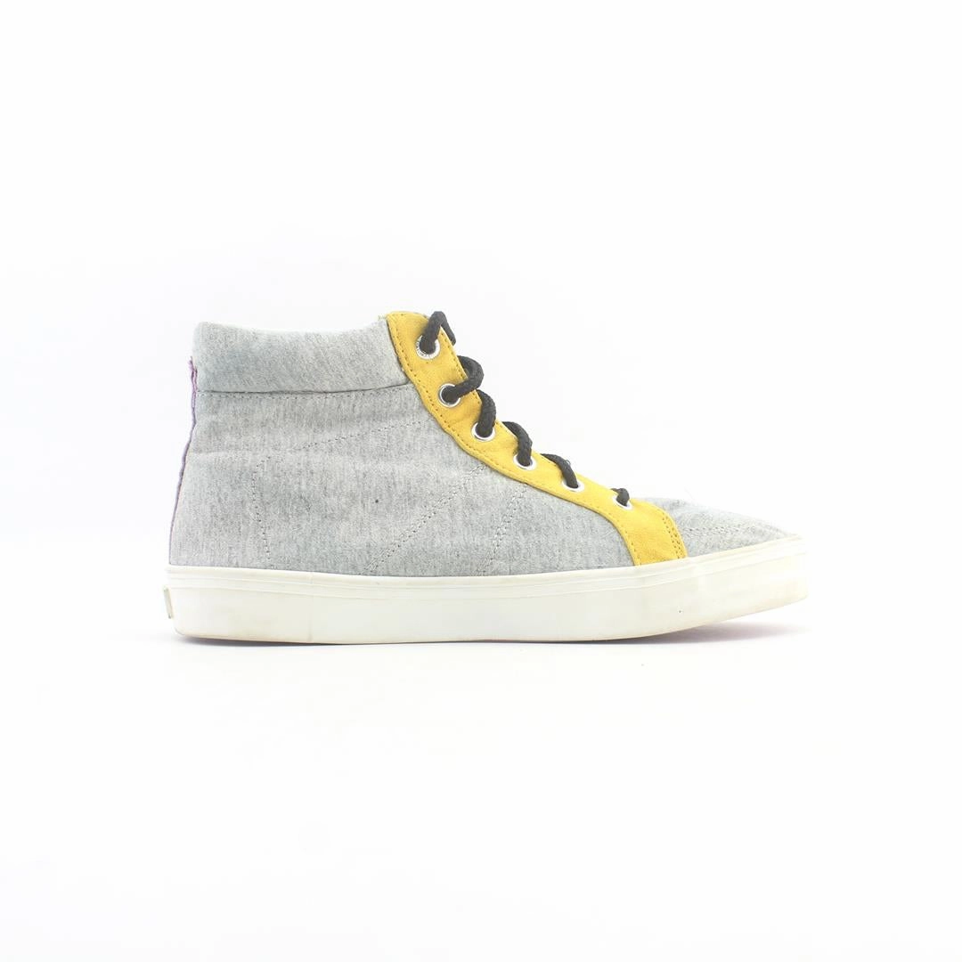 OLD NAVY . Old Navy shoe design snapshots