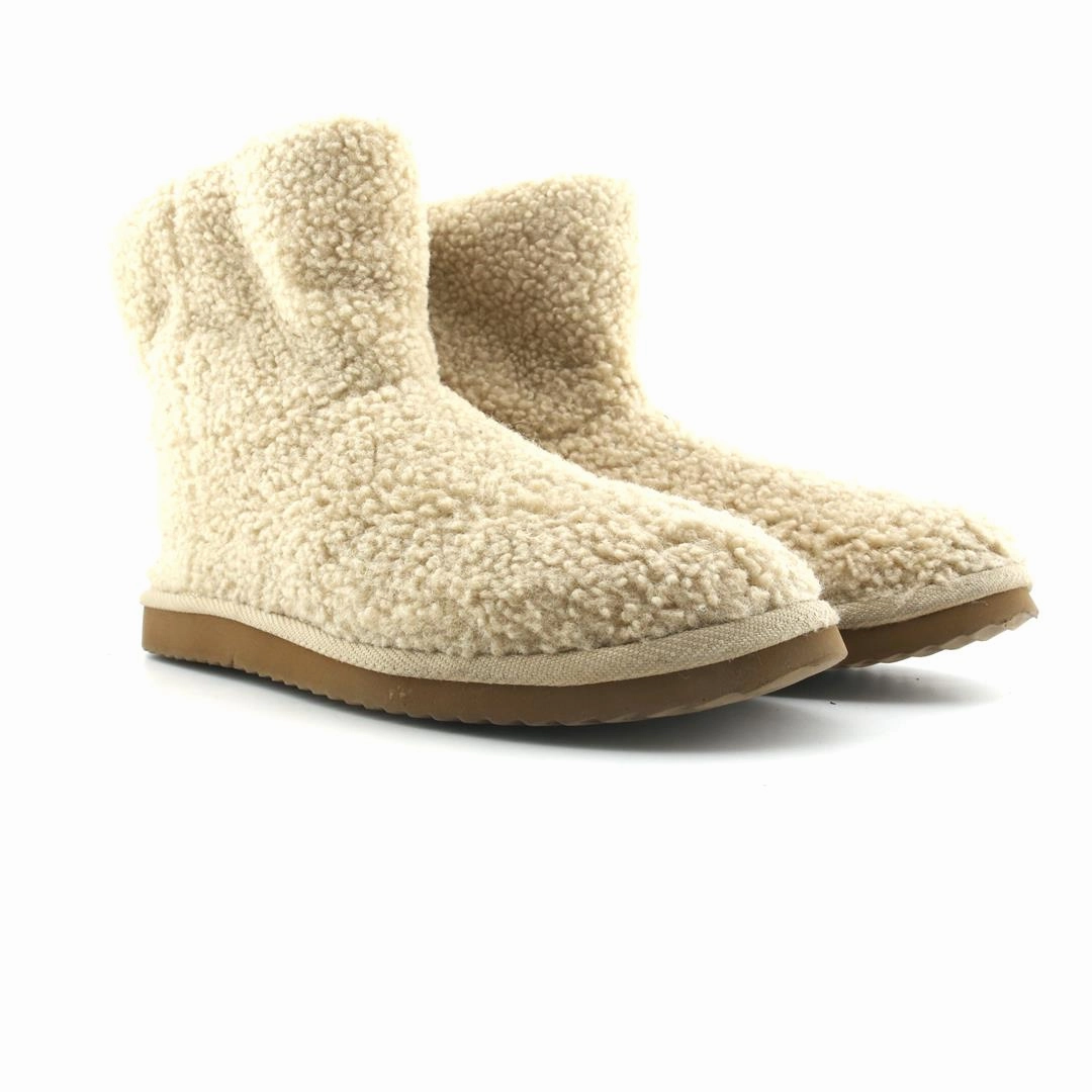 OLD NAVY COZY BOOTIE everyday Old Navy footwear looks