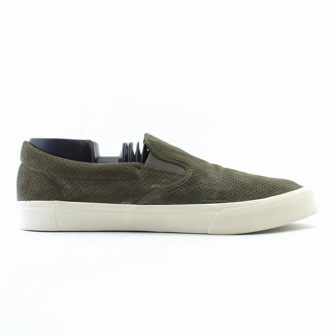 OLD NAVY GAP affordable Old Navy shoe visuals