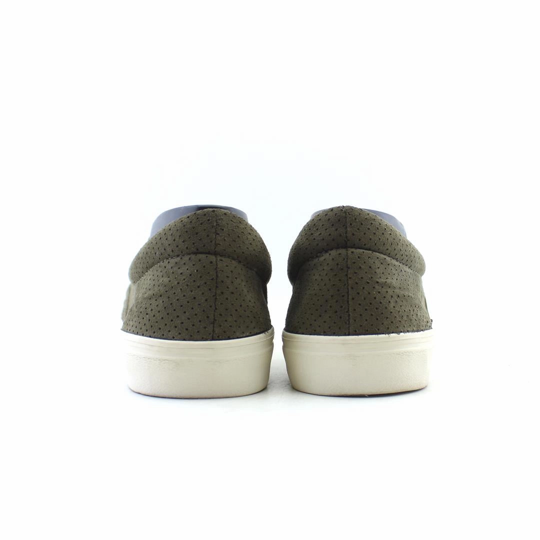 OLD NAVY GAP affordable Old Navy shoe visuals