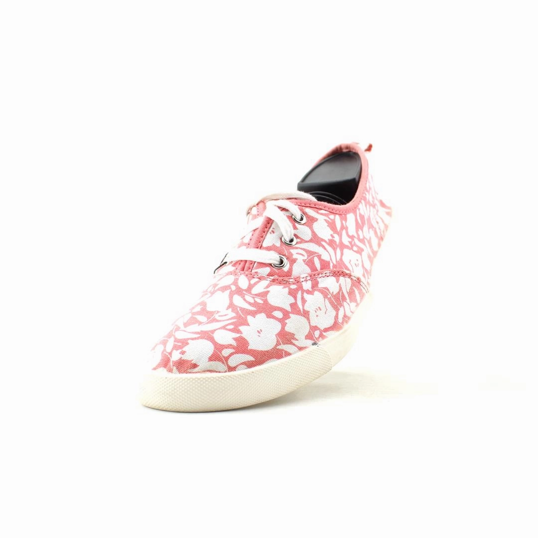 OLD NAVY MEMORY FOAM everyday Old Navy footwear looks