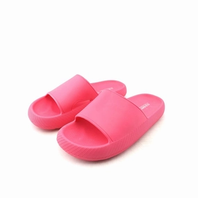 OLD NAVY PARTIALLY PLANT-BASED Old Navy everyday footwear styles