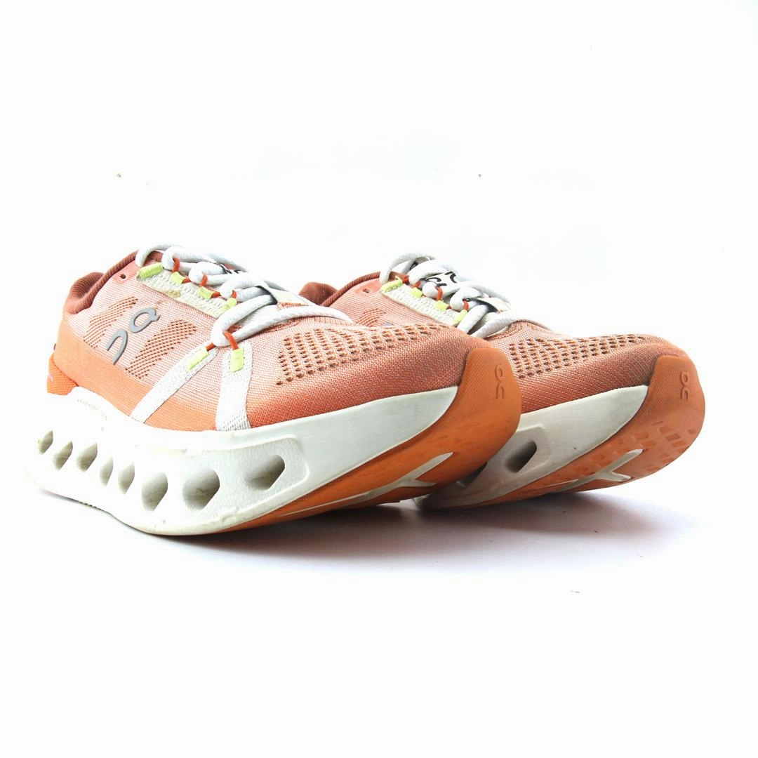 ON CLOUD ECLIPSE On Cloud lightweight running shoes